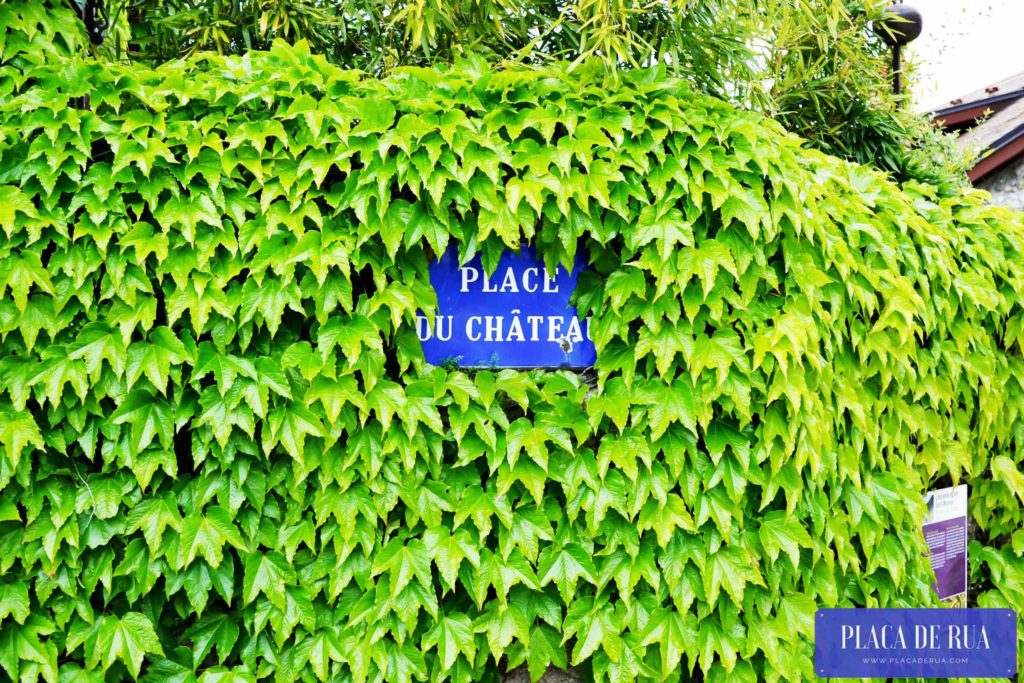 Place du Château em Annecy, na França